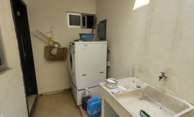 Casa en venta 4 Recámaras una en P.B. Fraccionamiento Palmas, Medellín de Bravo