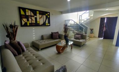 Casa en venta 4 Recámaras una en P.B. Fraccionamiento Palmas, Medellín de Bravo