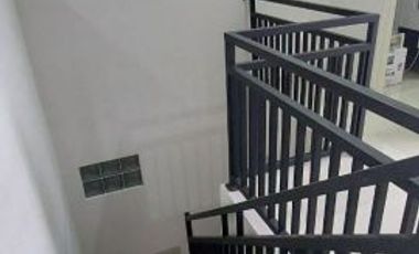 Disewakan Rumah Lokasi di Nginden Intan Barat, Sukolilo Surabaya