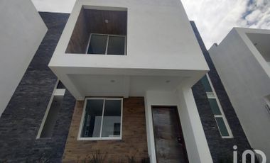 CASA EN VENTA FRACCIONAMIENTO LA CASACADA RESIDENCIAL PACHUCA