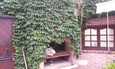 RETASADA, Casa en venta Del Viso Pilar