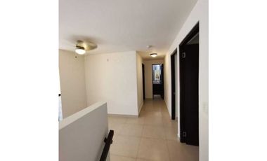VENDO  CASA LB EN LA CHORRERA COSTA VERDE PUERTO MADERO 4R
