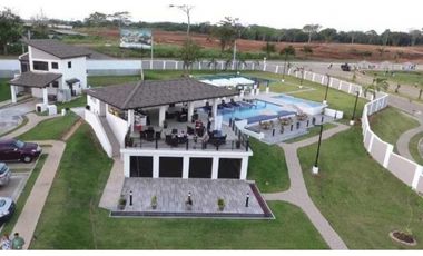 VENDO  CASA LB EN LA CHORRERA COSTA VERDE PUERTO MADERO 4R