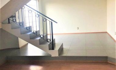 Renta Casa Av. Tecnológico Metepec