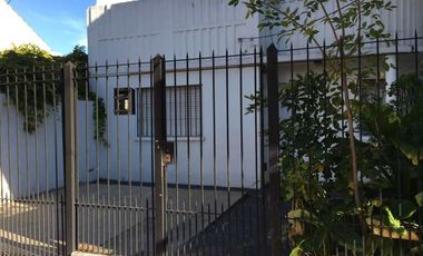 Casa en venta en Lanus Oeste