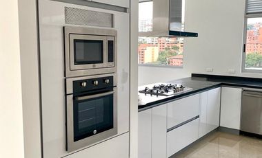 apartamento en arriendo en santa rita. Cod A10109