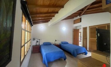 casa en arriendo/venta en los salados. Cod A6334