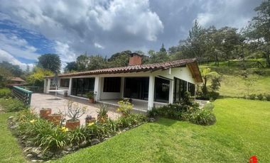 casa en arriendo/venta en los salados. Cod A6334