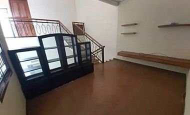 Rumah sewa strategis dan nyaman di turangga dekat buah batu