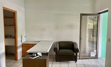 Se Vende Local en Plaza Turquesa frente a Plaza del Sol