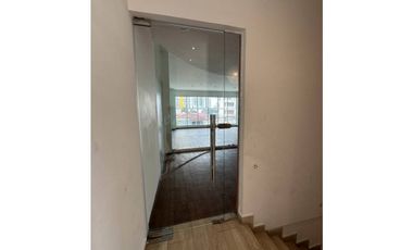 Alquilo Extraordinario Local en San Francisco listo para ocupar