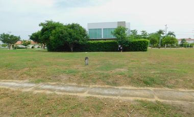 lote en venta en el poblado. Cod V83744