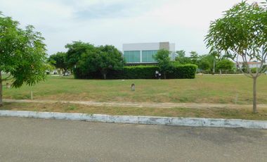 lote en venta en el poblado. Cod V83744