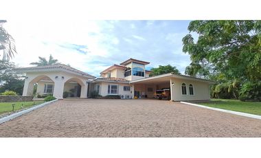 Casa en Club de Golf Coronado en venta