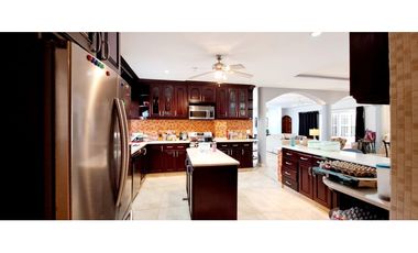 Casa en Club de Golf Coronado en venta
