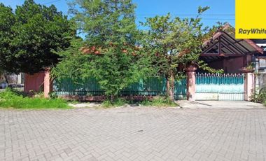 Rumah Dijual di Jalan Rungkut Asri Utara, Surabaya