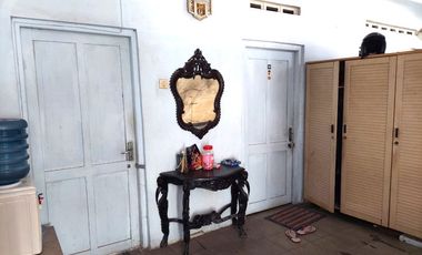 Rumah dan Kos Halaman Luas di Mantrijeron
