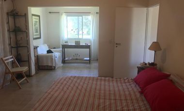 Casa Quinta 4 amb. En Venta. Lote 2812 m2 - Moreno *VENDIDO*