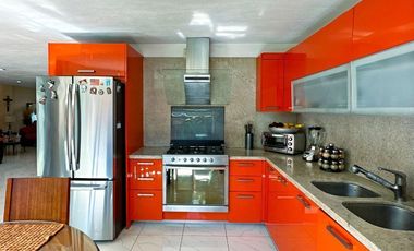 CASA EN VENTA EN BOSQUES SANTA ANITA