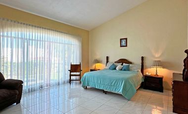 CASA EN VENTA/RENTA EN BOSQUES SANTA ANITA