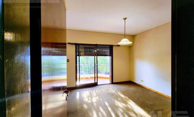 ¡No pierdas la oportunidad de vivir en este esplendido duplex de tres ambientes con cochera!