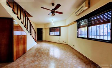 ¡No pierdas la oportunidad de vivir en este esplendido duplex de tres ambientes con cochera!