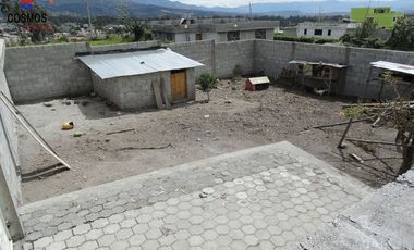 Venta de casa con terreno en Cotacachi sector San Martin