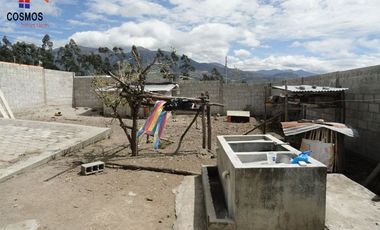 Venta de casa con terreno en Cotacachi sector San Martin