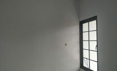 Rumah Berdesain Exclusive Eropa dan Kavling Siap Bangun Ber-IMB dengan Akses Angkutan Kota