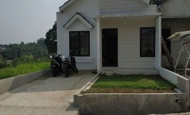 Rumah Berdesain Exclusive Eropa dan Kavling Siap Bangun Ber-IMB dengan Akses Angkutan Kota