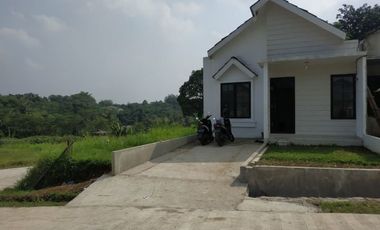 Rumah Berdesain Exclusive Eropa dan Kavling Siap Bangun Ber-IMB dengan Akses Angkutan Kota