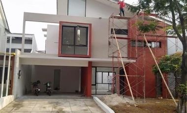 Dijual rumah mewah cantik dekat mall lippo cikarang 5, 5 m