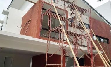 Dijual rumah mewah cantik dekat mall lippo cikarang 5, 5 m