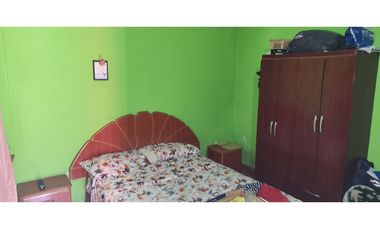 ISLAS MALVINAS 4002 esquina  Deseado