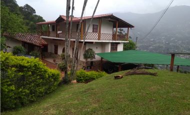 Finca en Copacabana vereda la  Montañita