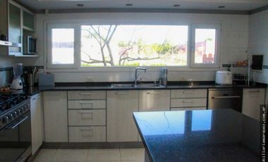 MANU HOUSE