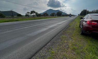 Terreno Venta Carretera San Isidro Mazatepec Tlajomulco de Zúñiga ideal Bodega