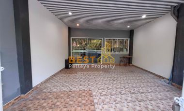 4  Bedrooms Townhouse  Pratumnak H011805