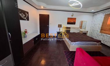 4  Bedrooms Townhouse  Pratumnak H011805