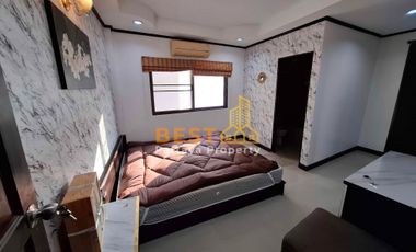 4  Bedrooms Townhouse  Pratumnak H011805