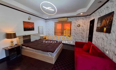 4  Bedrooms Townhouse  Pratumnak H011805