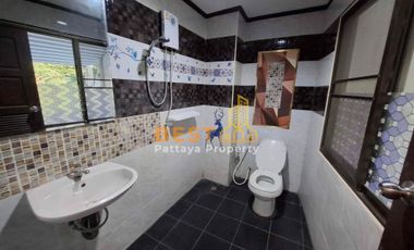 4  Bedrooms Townhouse  Pratumnak H011805