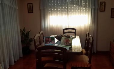 CASA 3 AMBIENTES BAJO PH IMPECABLE, APTA CREDITO.