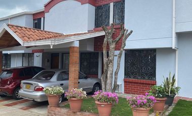 Venta casa en el sector de Cañaveral Oriental - Floridablanca - 104 metros. Cod V13179