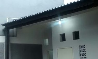 Disewakan Rumah Delatinos Cluster Patagonia Village Bagus Siap Huni Lokasi Strategis