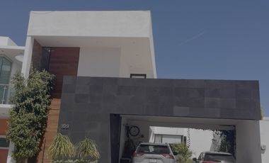CASA EN VENTA EN COTO AL PONIENTE DE AGUASCALIENTES