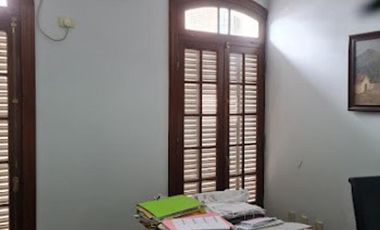 Retasado Venta Oficina Comercial Reciclada Escritura 6 privados sala de reuniones en Centro U$S170.000.
