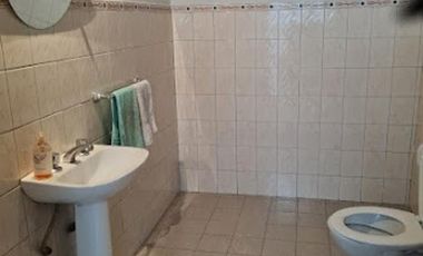 Retasado Venta Oficina Comercial Reciclada Escritura 6 privados sala de reuniones en Centro U$S170.000.