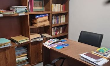 Retasado Venta Oficina Comercial Reciclada Escritura 6 privados sala de reuniones en Centro U$S170.000.