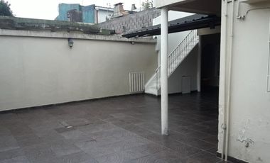 Departamento Tipo Casa en venta en Caseros
